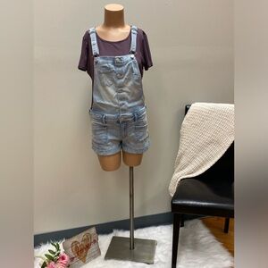 Guess bib overall shorts